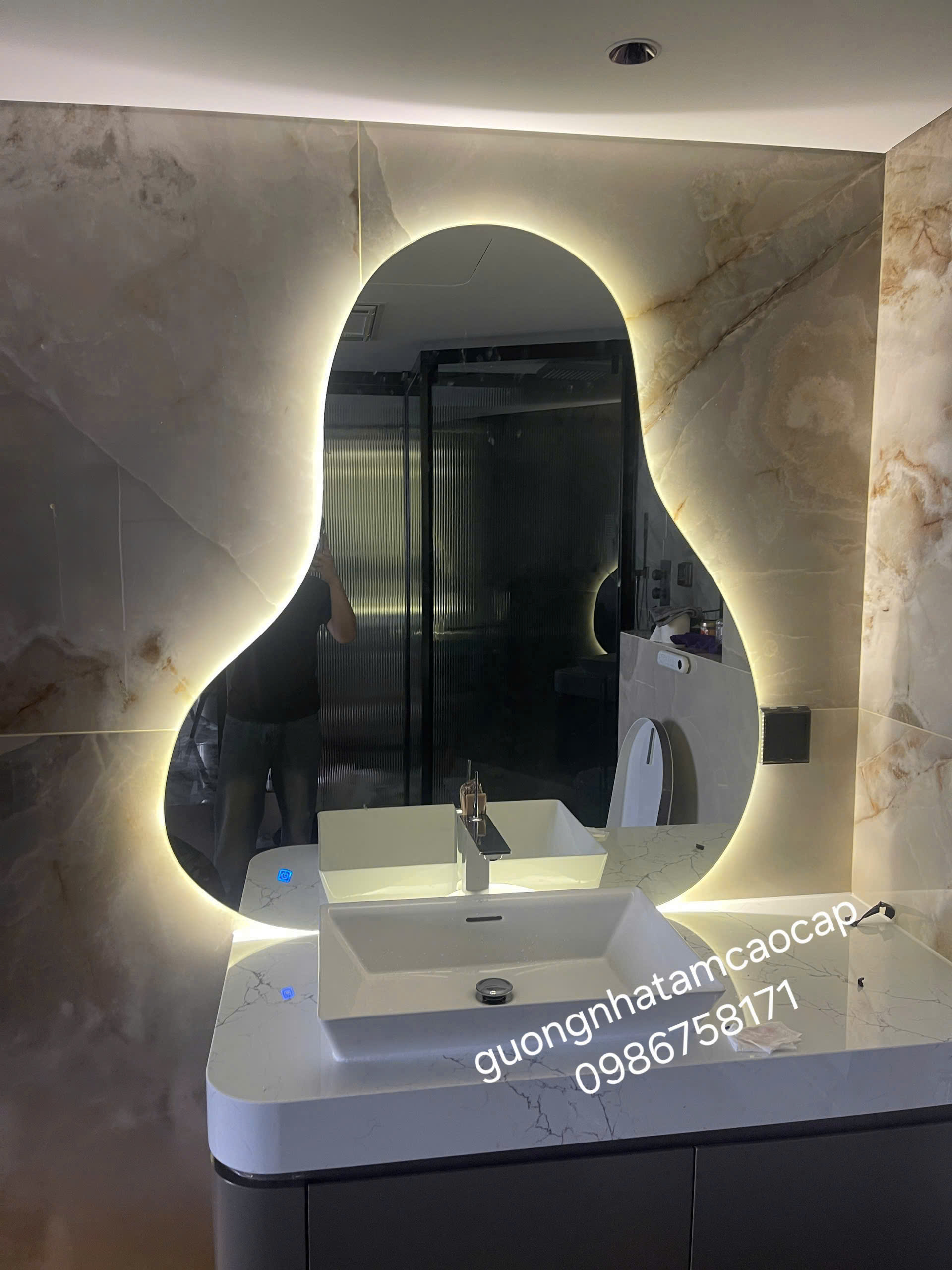 Gương LED nhà tắm, ánh sáng hắt cạnh