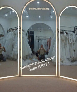 Alternative view of Gương LED ảnh viện áo cưới STUDIO - Khung viền hợp kim Nhôm xước cao cấp
